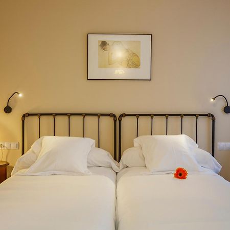 Hotel Casa Da Galbana Friol Ruang foto